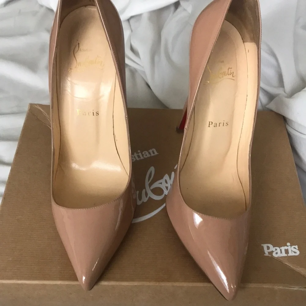 Christian Louboutin Beige Heels with Red Soles - Picture 2 of 8